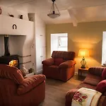 Barney\'S Lodge